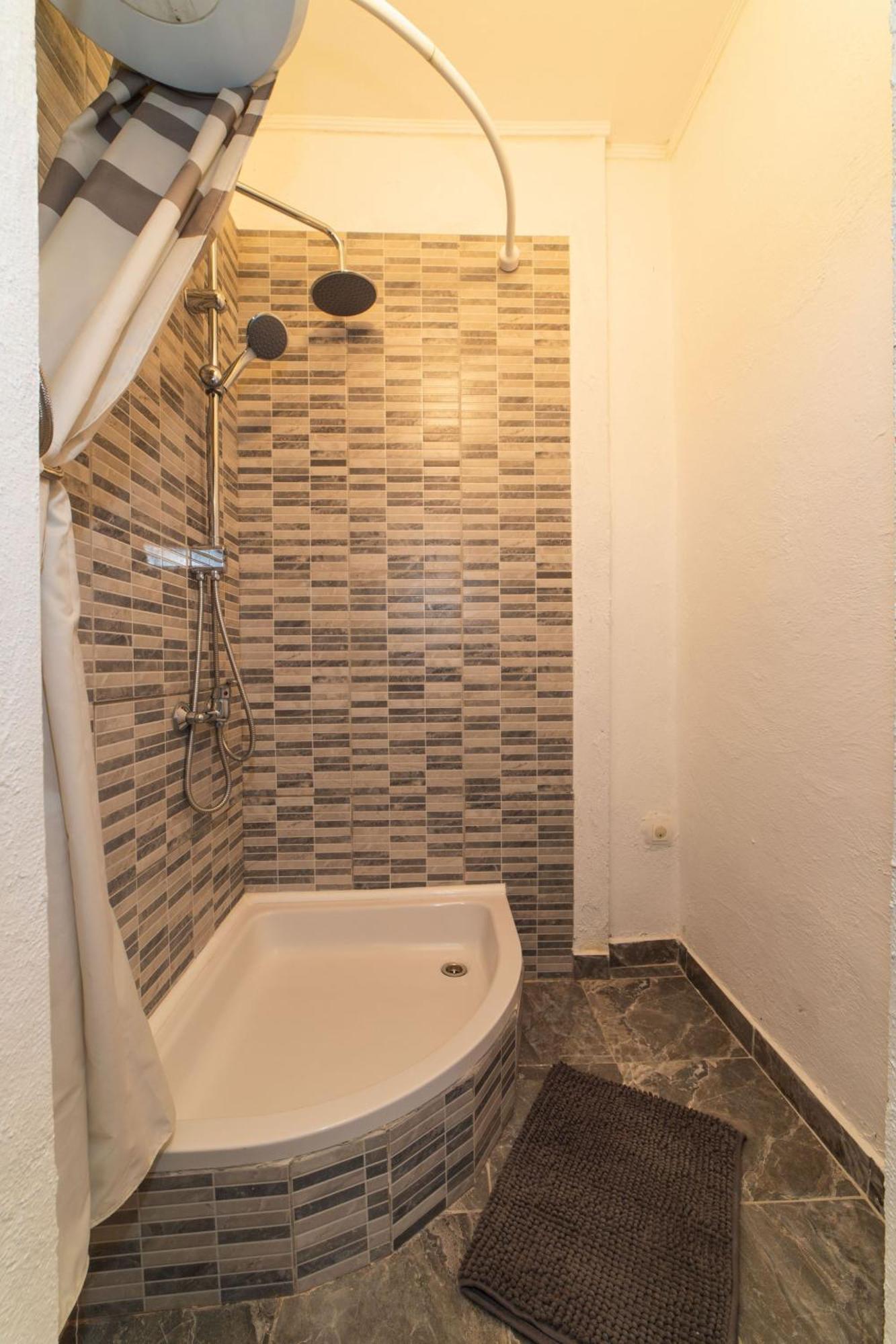 Apartment Livaja Kaštel Novi Habitación foto